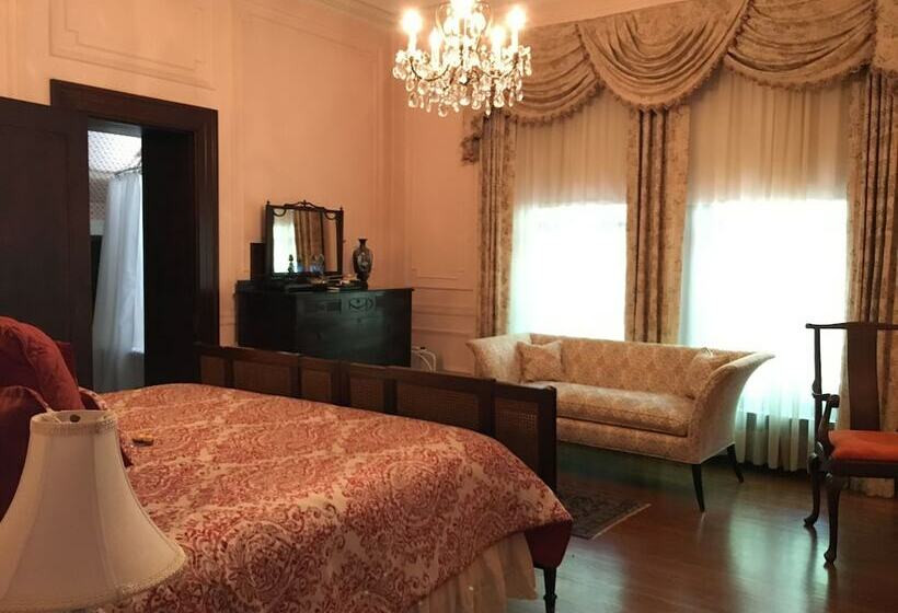 ベッドアンドブレックファースト The Inn At Irwin Gardens