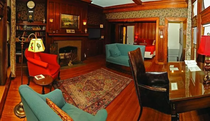 ベッドアンドブレックファースト The Inn At Irwin Gardens