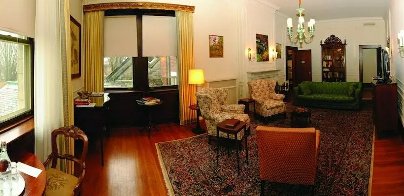 ベッドアンドブレックファースト The Inn At Irwin Gardens