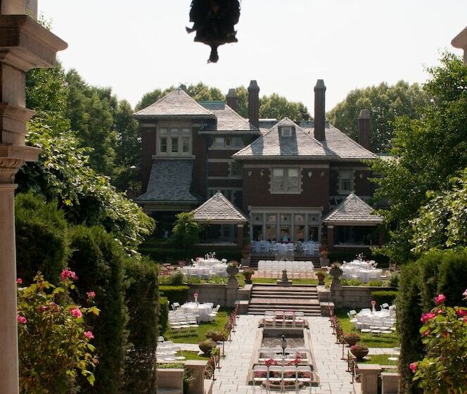 ベッドアンドブレックファースト The Inn At Irwin Gardens