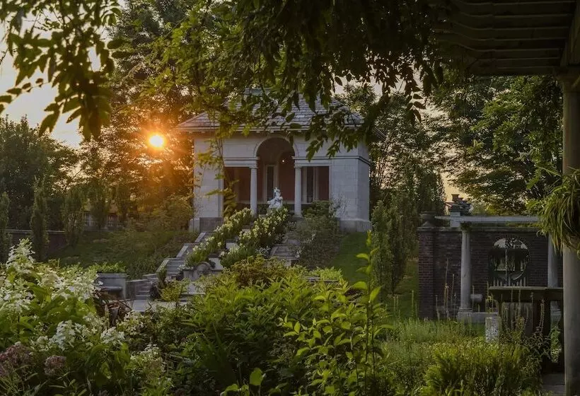 ベッドアンドブレックファースト The Inn At Irwin Gardens