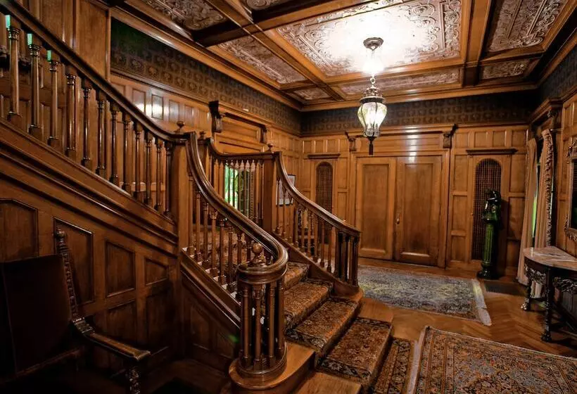 ベッドアンドブレックファースト The Inn At Irwin Gardens