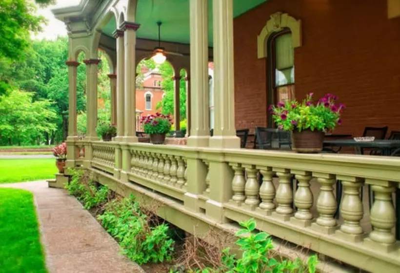 住宿加早餐 Whiskey Mansion