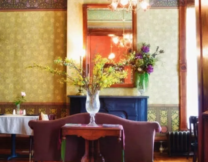 住宿加早餐 Whiskey Mansion