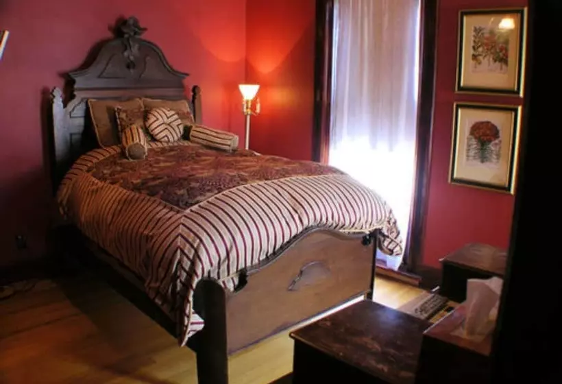 住宿加早餐 Whiskey Mansion