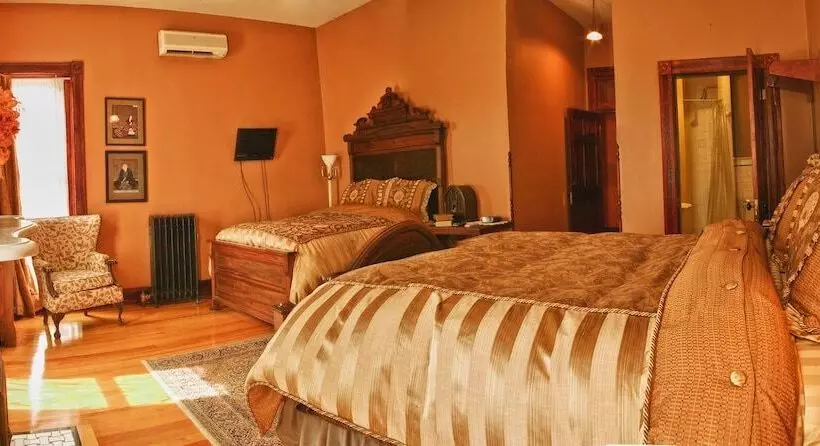 住宿加早餐 Whiskey Mansion