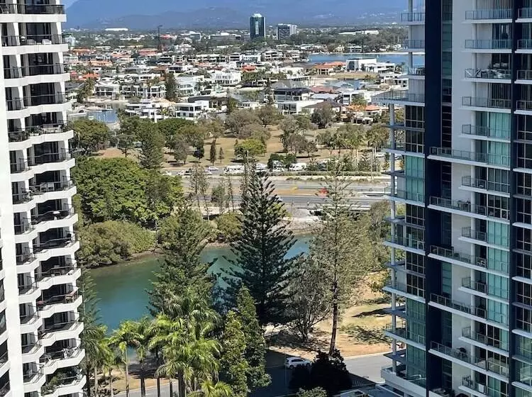 The Crest Apartments