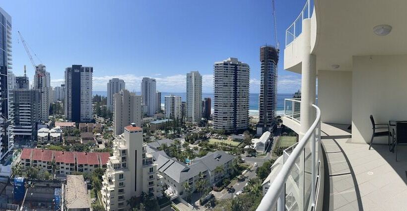 The Crest Apartments