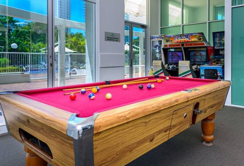 The Crest Apartments