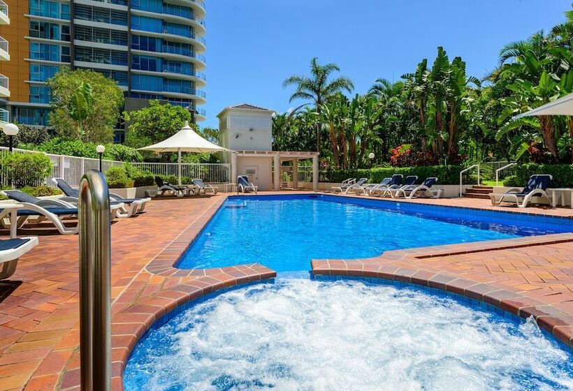 The Crest Apartments