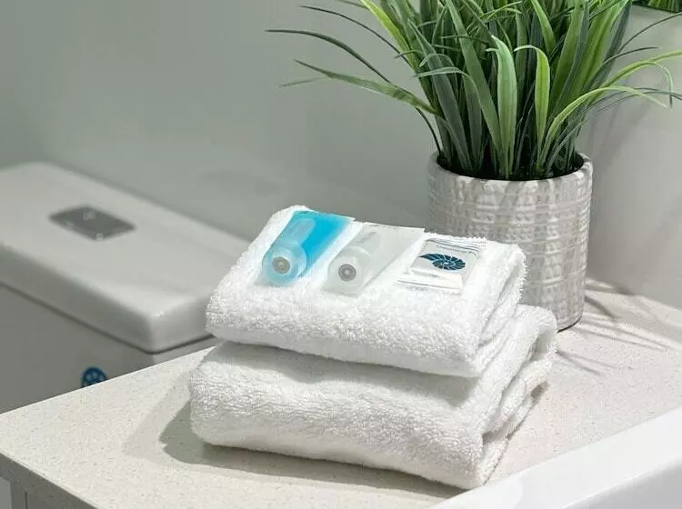 The Crest Apartments