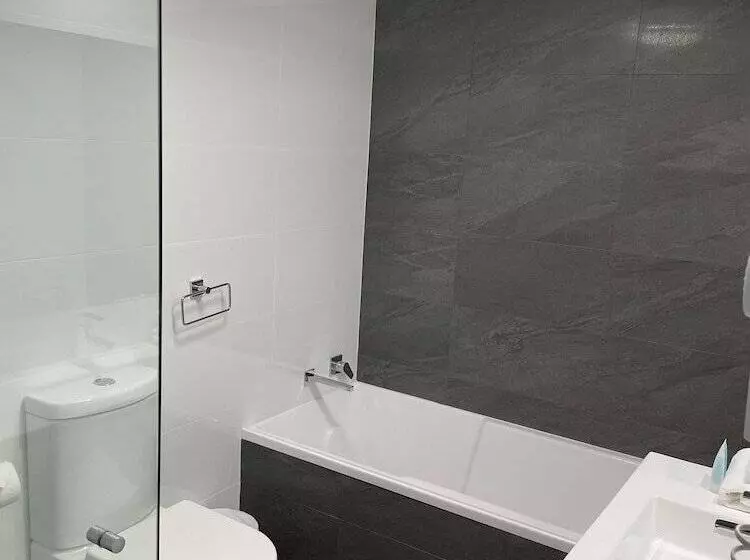 The Crest Apartments