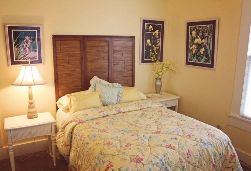 Granny Lou's Bed And Breakfast