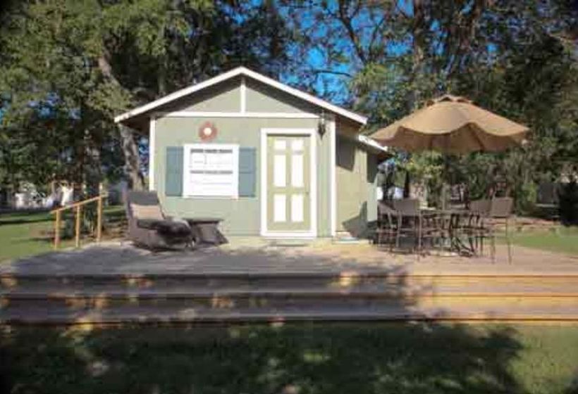 Granny Lou's Bed And Breakfast