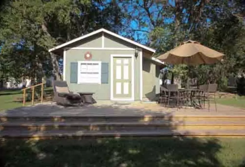 Granny Lou's Bed And Breakfast