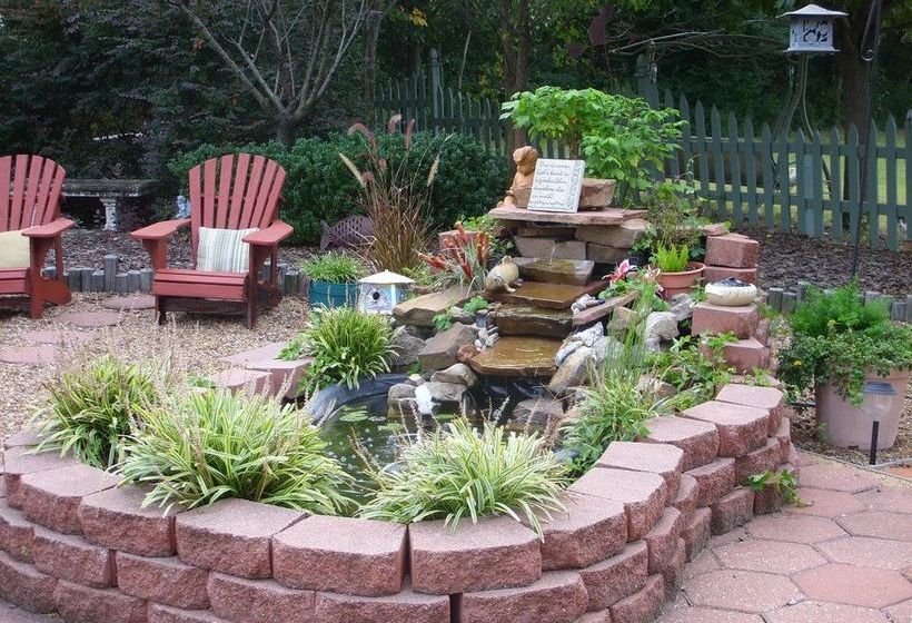 Granny Lou's Bed And Breakfast