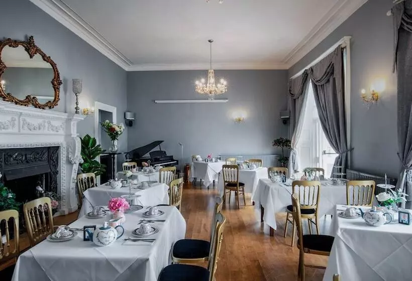 Hotel Dunster Castle