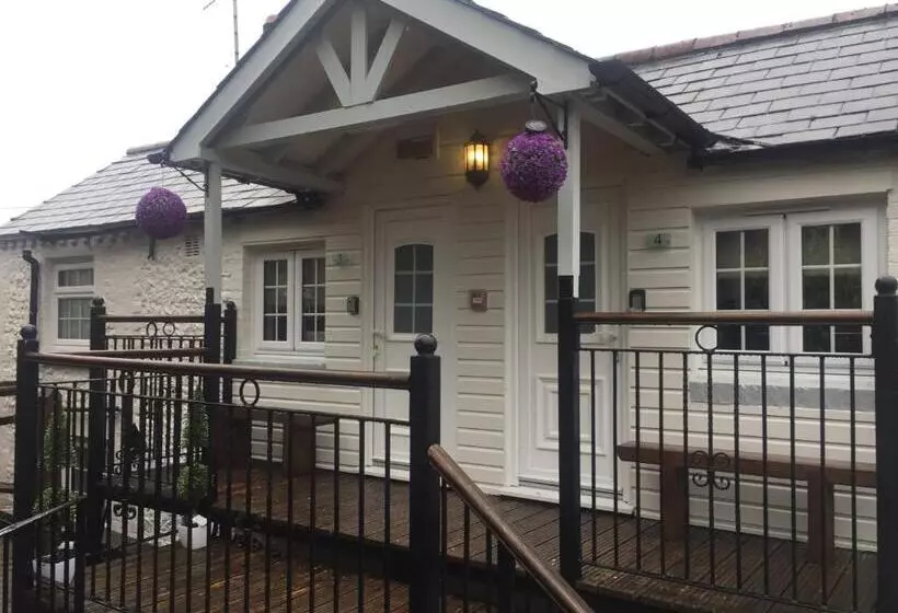 Hotelli Findon Rest Ltd