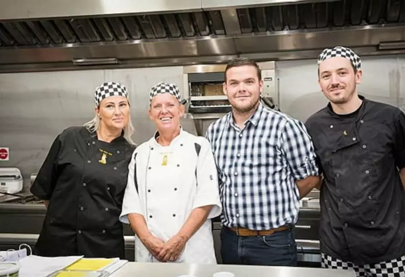 בית מלון כפרי Fox Inn