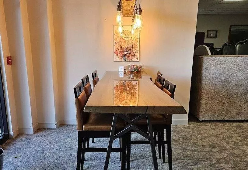 ホテル Grand Smokies Resort Lodge Pigeon Forge