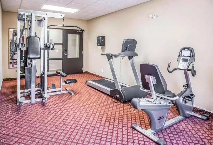 Отель Quality Inn