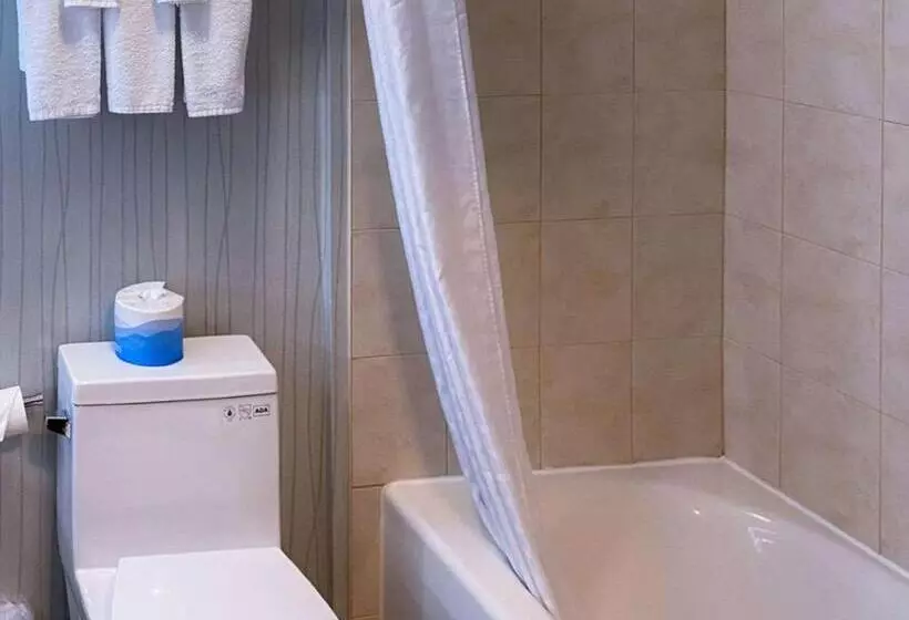 Отель Quality Inn