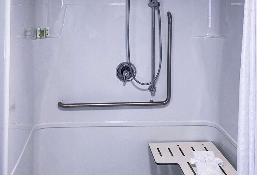 فندق Quality Inn