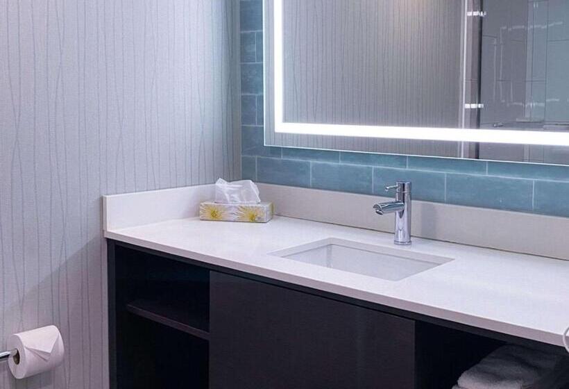 فندق Quality Inn