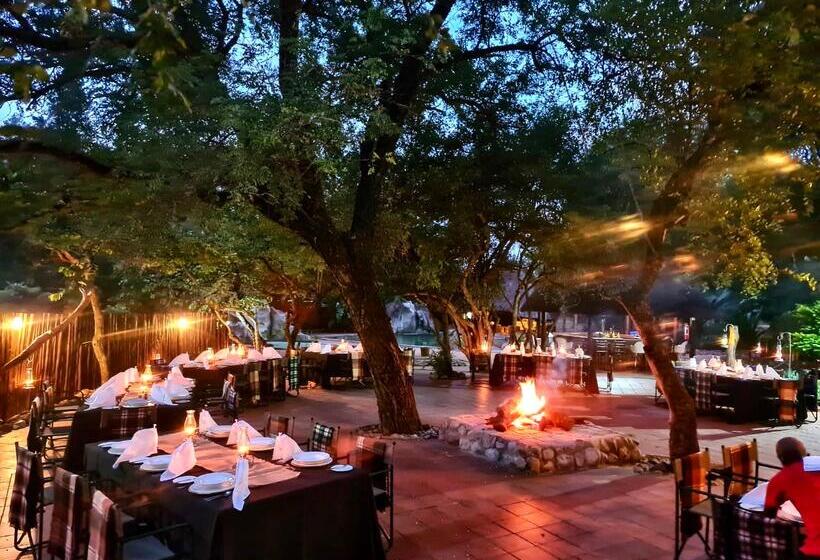 בית מלון כפרי Karongwe Portfolio   Shiduli Private Game Lodge