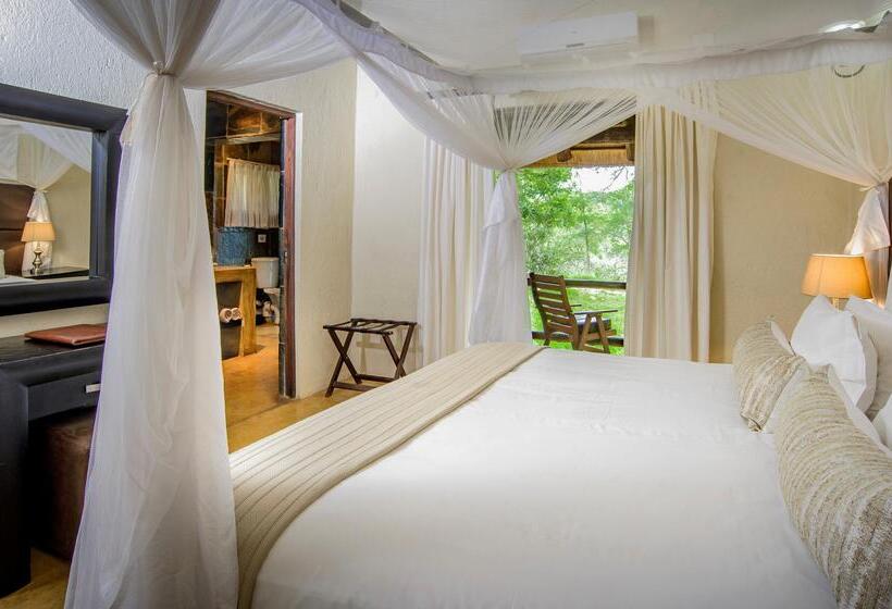 בית מלון כפרי Karongwe Portfolio   Shiduli Private Game Lodge