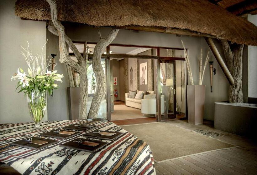 בית מלון כפרי Karongwe Portfolio   Shiduli Private Game Lodge