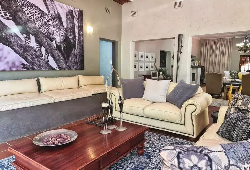 ホテル Karongwe Portfolio Shiduli Private Game Lodge