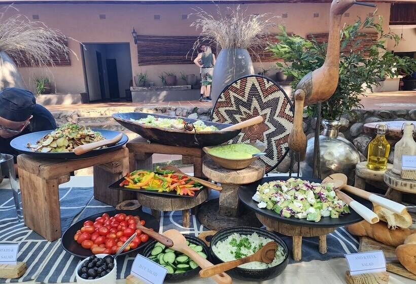 בית מלון כפרי Karongwe Portfolio   Shiduli Private Game Lodge