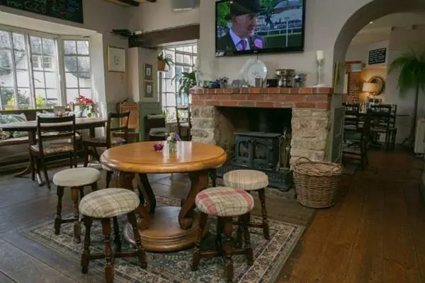 هتل The Rose & Crown, Ashbury