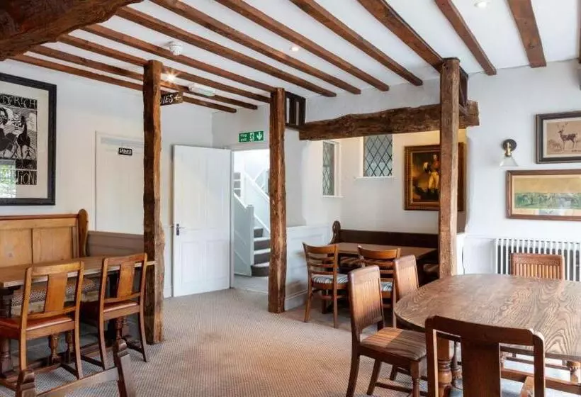 هتل The Rose & Crown, Ashbury