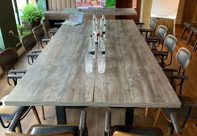 فندق The Royal Oak