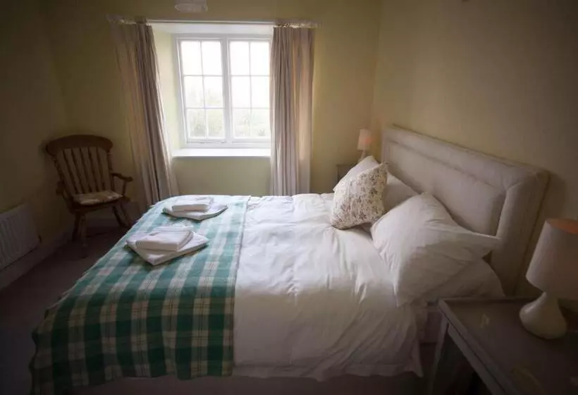 Отель The Scott Arms