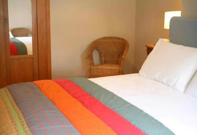 Отель The Scott Arms