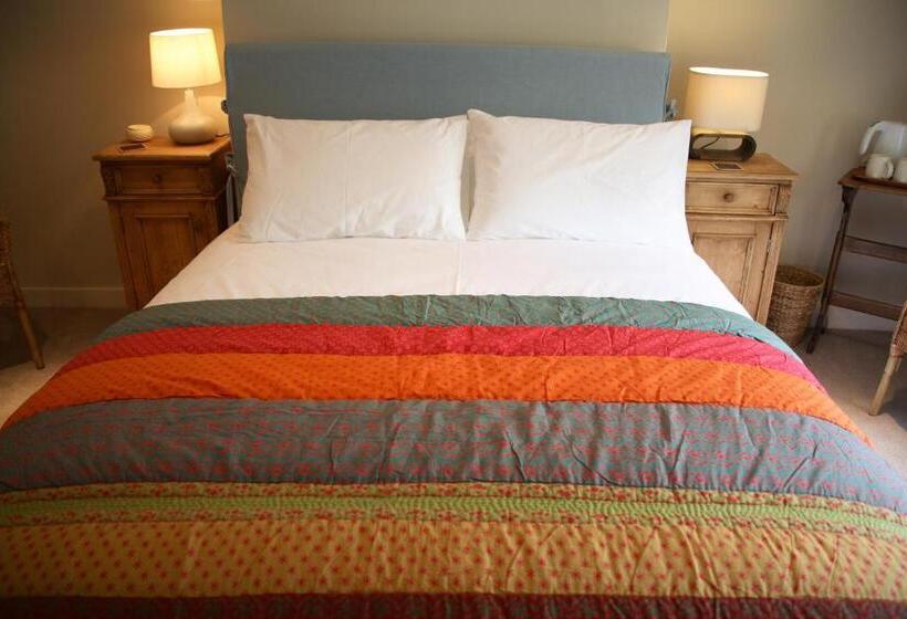 בית מלון כפרי The Scott Arms