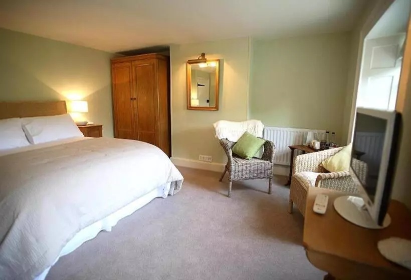 Отель The Scott Arms