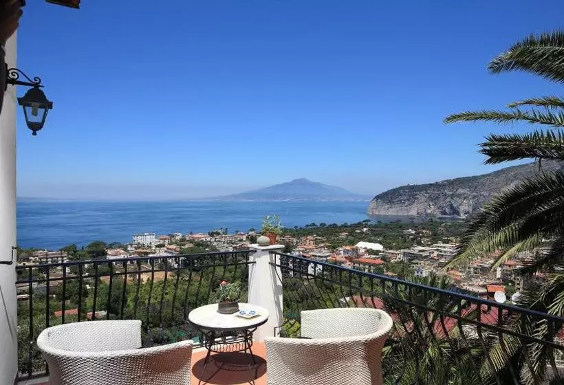 M Suites Sorrento