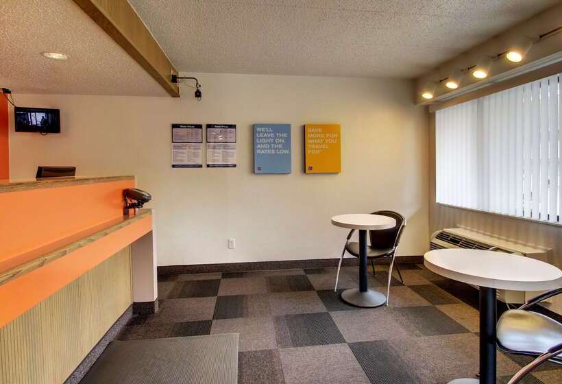 Motel 6 Cedar Rapids, Ia