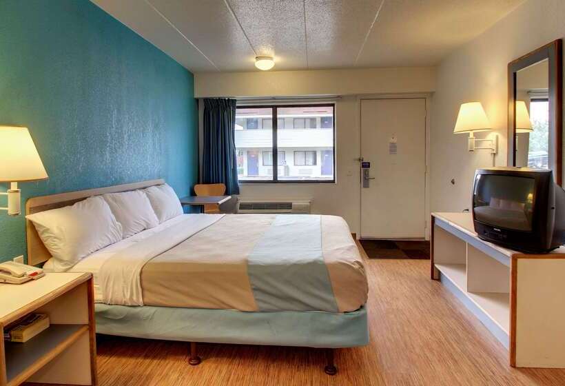 Motel 6 Cedar Rapids, Ia