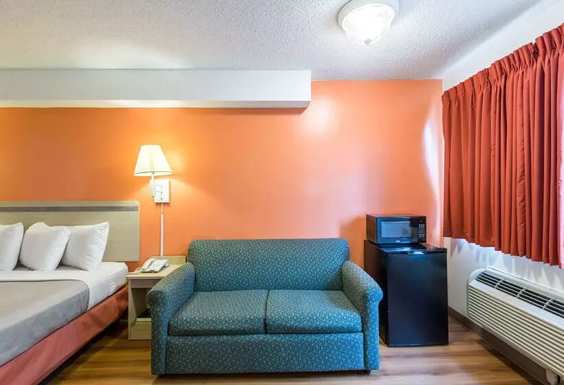 Motel 6 Lawrence, Ks