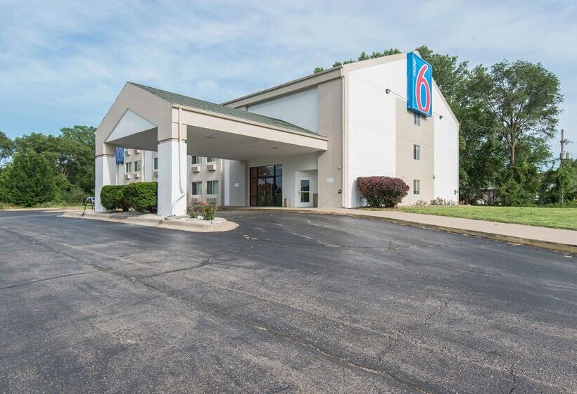 Motel 6 Lawrence, Ks