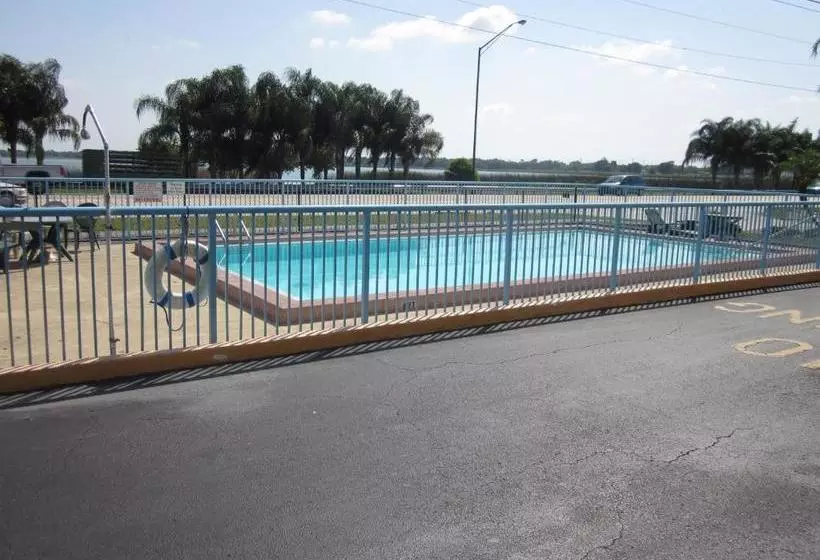 モーテル Westmont Inn Lakeland