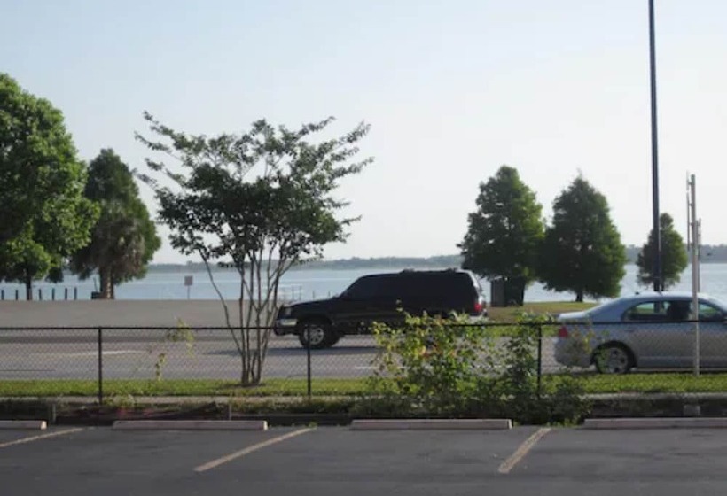 モーテル Westmont Inn Lakeland