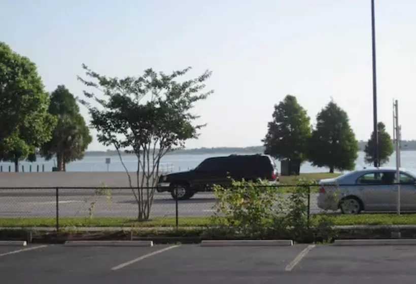 モーテル Westmont Inn Lakeland