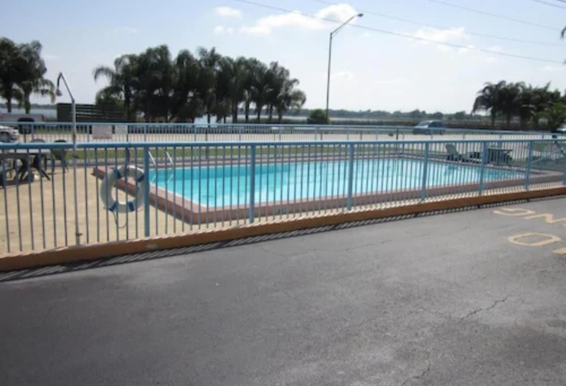 モーテル Westmont Inn Lakeland