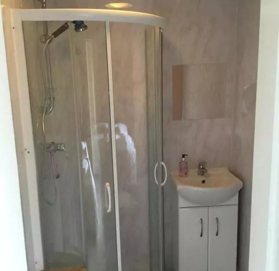 ペンション Babbling Brook Guesthouse